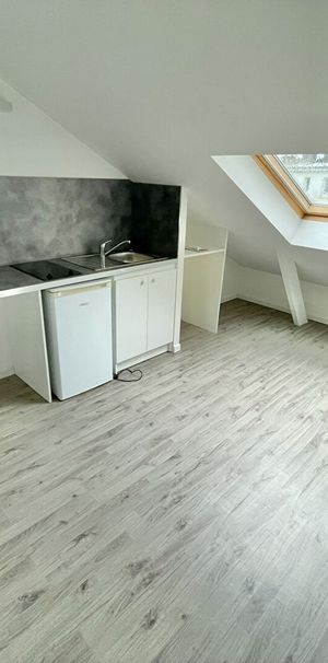 A LOUER - NANTES ST CLEMENT - Studio RECEMMENT RÉNOVÉ de 11.14 m² (21.74 m² sol) - Photo 1