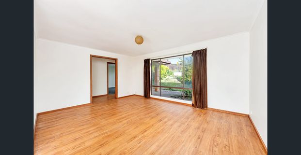 GREAT FAMILY HOME WITH POOL - PLEASE REGISTER IF YOU ARE VIEWING - Photo 1