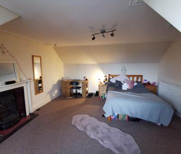 5 bedroom semi-detached house to rent - Photo 5