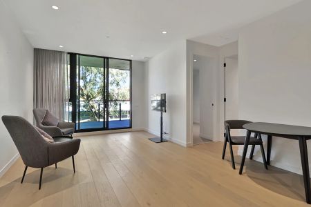 MODERN LIVING-TWO BEDROOM GEM! - Photo 3