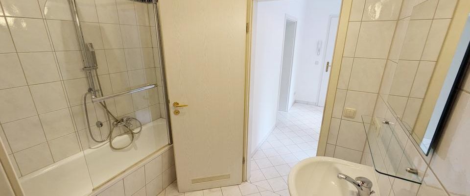 ++ charmante 3-Raum-Wohnung mit Balkon - in direkter Nähe zur Zwickauer Innenstadt ++ - Foto 1