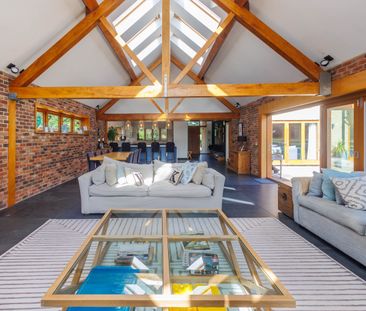 5 bed detached house to rent in Muscliffe Lane, Bournemouth, BH9 - Photo 1