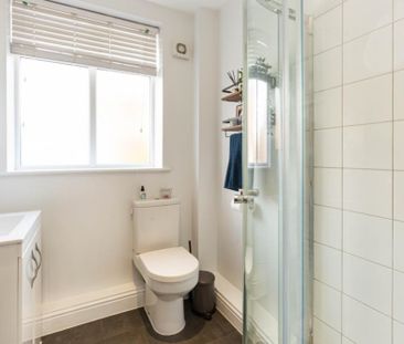 1 bedroom ground floor flat to rent - Photo 3