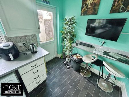 House share to rent - Photo 4