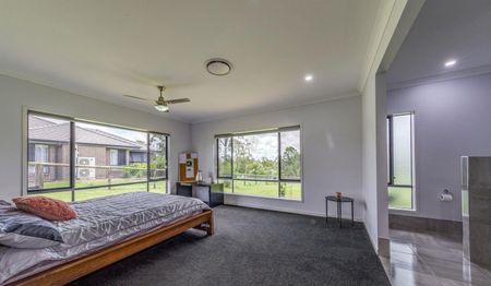 160-162 Panitz Drive, Jimboomba QLD 4280 - House For Rent | Domain - Photo 5