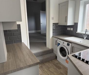 3 bedroom maisonette to rent - Photo 5