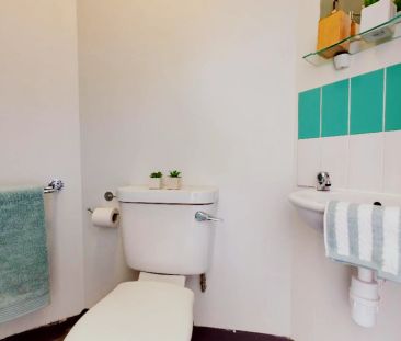 Copper En Suite - Photo 5