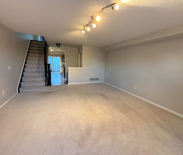 For Lease - 102 Harbourside Drive, Whitby, Ontario - Photo 6