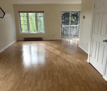 Logement 4 1/2 de style condo OTTERBURN PARK (libre) - Photo 1