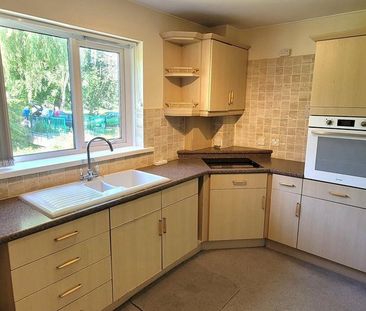 2 bedroom flat to rent - Photo 6