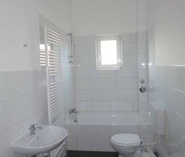 Gepflegte 2 Zimmer, Küche, Bad in Heppens im 2. Obergeschoß - Foto 3