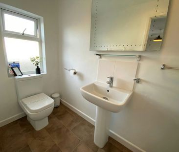House share to rent on - Photo 5