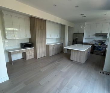 For Lease - 5612 Thorn Lane, Burlington, Ontario - Photo 3