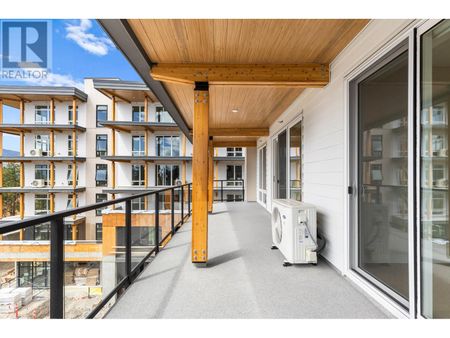 Lovely Lakeviews at ZARA 2 - Photo 5