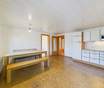 Großzügige 3,5-Zimmer-Etagenwohnung mit Garten, Loggien und Gartenh... - Photo 2