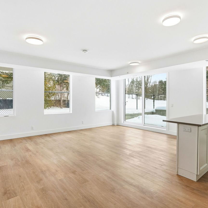 841 Grenon Ave - Photo 1