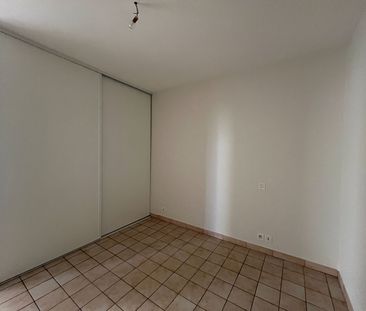 Location Appartement 2 pièces 59m² - Photo 2