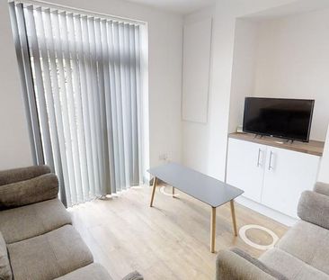 4 bedroom house to rent - Photo 1