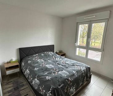 HAGONDANGE - FACE AU PARC - F2 - CUISINE EQUIPEE - GARAGE - Photo 4