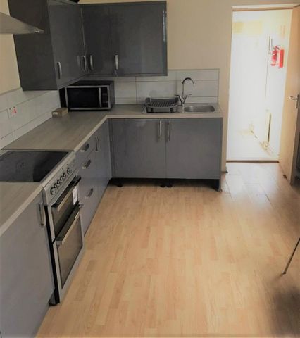 4 bedroom house to rent - Photo 3