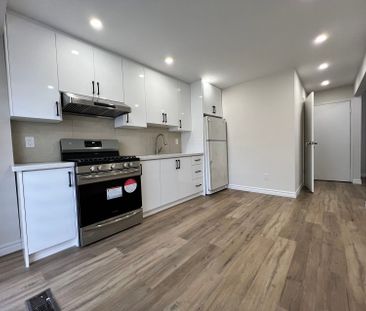For Lease - 87 Dunmail Drive Unit# BACK, Toronto, Ontario - Photo 2