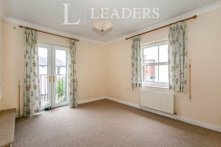 2 bedroom end of terrace house to rent - Photo 3