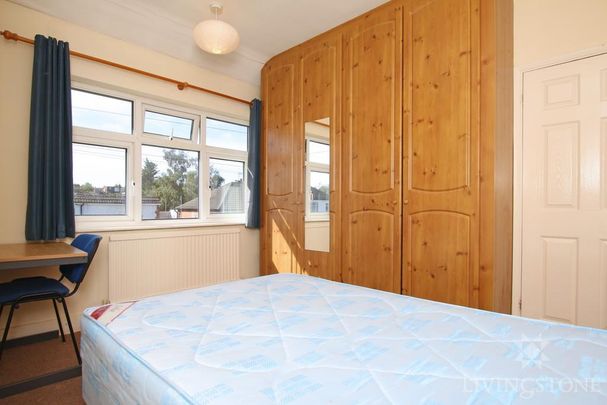 3 bedroom semi-detached house to rent - Photo 1