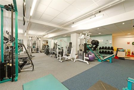 2 bedroom maisonette to rent - Photo 5