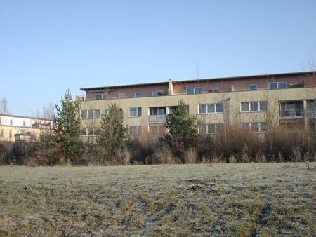 WOHNEN IM SONNENGARTEN - KOMFORTABEL MIT WESTTERRASSE, WANNEN- UND DUSCHBAD SOWIE GERÄUMIGER KÜCHE - Photo 3
