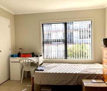 Spacious 2 bedroom apartment - Photo 3