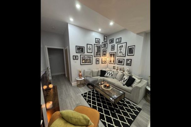 Room in a Shared Flat, Midweek Let, SW16 - Photo 1