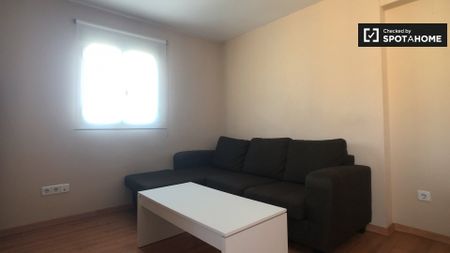 madrid, Community of Madrid 28037 - Photo 2