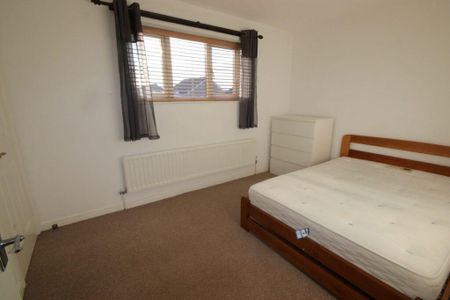 1 bedroom property to rent - Photo 2