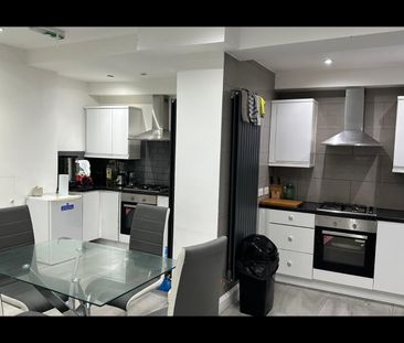Room in a Shared House, Oaklands Park Avenue, IG1 - Photo 3