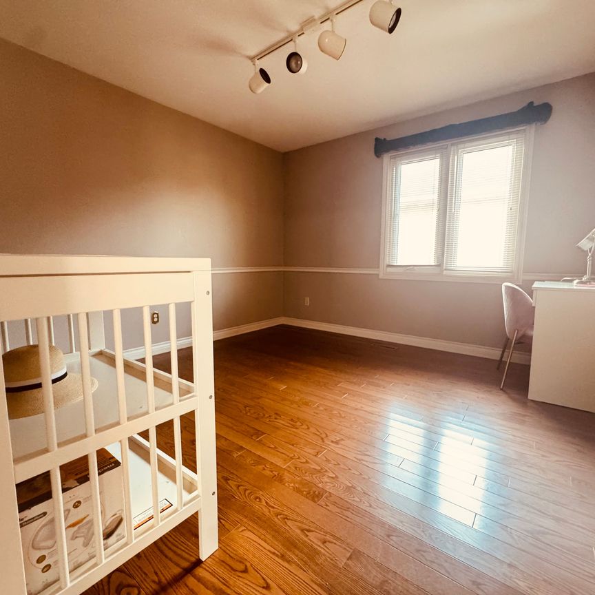 For Lease - 3 Elmsley Drive, Richmond Hill, Ontario - Photo 1