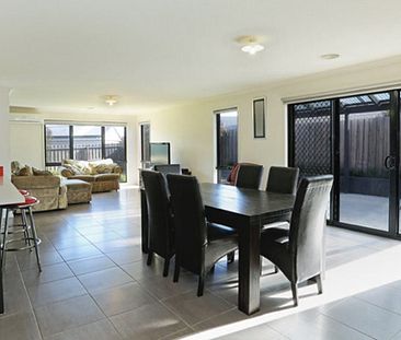 46 Oakwood Cres Waurn Ponds 3216 - Photo 2