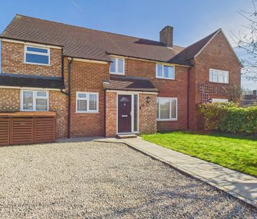 3 bed semi-detached house to rent in Jones Way, Hedgerley, Berkshire - Photo 2