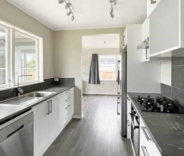 AWAPUNI - 3 BEDROOM - Photo 5