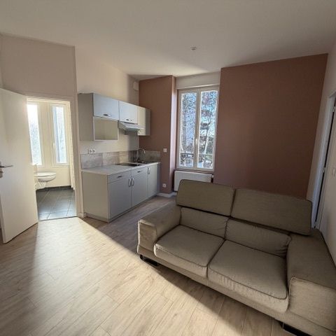Location Appartement 2 pièces 31m² VICHY 03200 - Photo 1