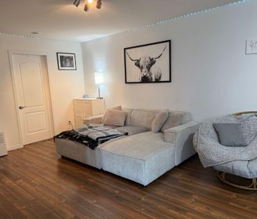 Appartement à louer 4 1/2 demi sous-sol / Cession de bail - Photo 2