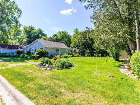 For Lease - 103 River Road, Brampton, Ontario - Photo 2