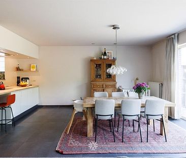 Ruim 3 slaapkamer appartement met zonnige tuin en garagebox te huur in De Pinte - Foto 2