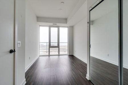 For Lease - 220 Missinnihe Way Unit# 1007, Mississauga, Ontario - Photo 2