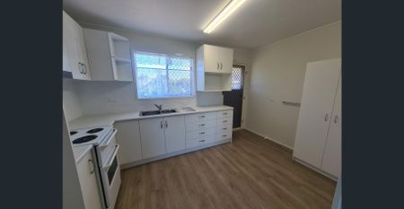 RENOVATED UNIT - SUIT MATURE AGED - Photo 3