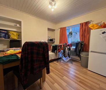 4 bedroom house to rent - Photo 3