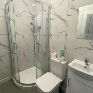 Neville Street, Riverside, Cardiff - Photo 2