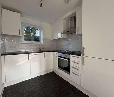 North Street, Noble Court, RM11 - Photo 1