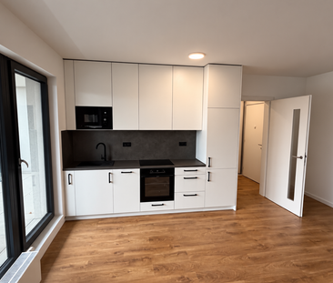 Pronájem bytu 1+kk • 35 m² bez realitkyVyletalova, Praha - Letňany - Photo 1