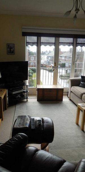 2 bedroom apartment to rent - Photo 1