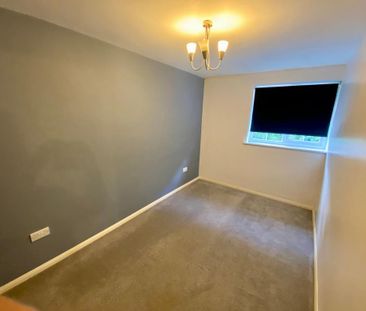 4 bedroom terraced house to rent - Photo 5